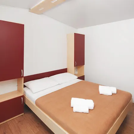 מלון Park Umag 4*