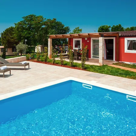 מלון Park Umag 4*